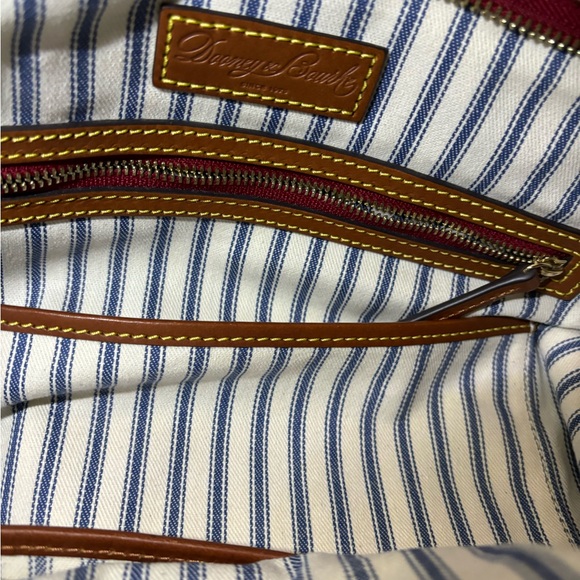 Dooney & Bourke - Picture 5 of 6